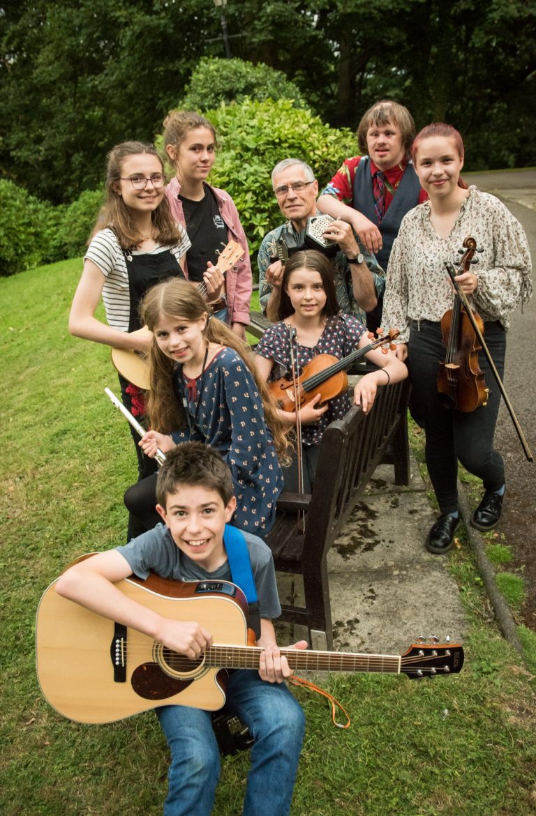 FolkMusic_GJmr-2077
